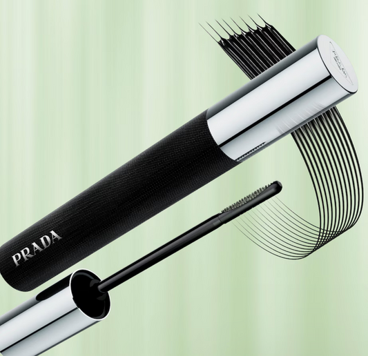 PRADA BEAUTY
Mascara volumisant et allongeantscope